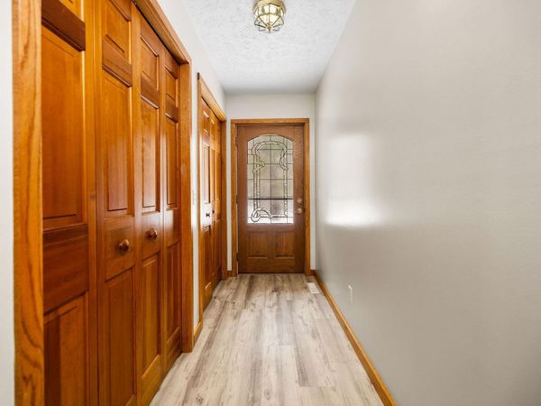 211 7th Street E, Northport, MI 00000