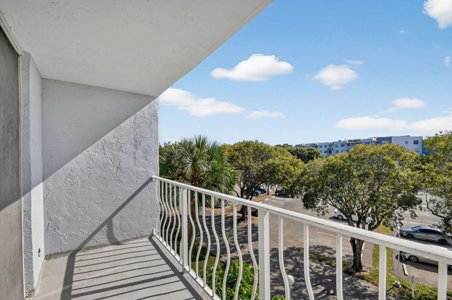 470 Executive Center Drive, Unit 4j, West Palm Beach, FL 33401 Photo