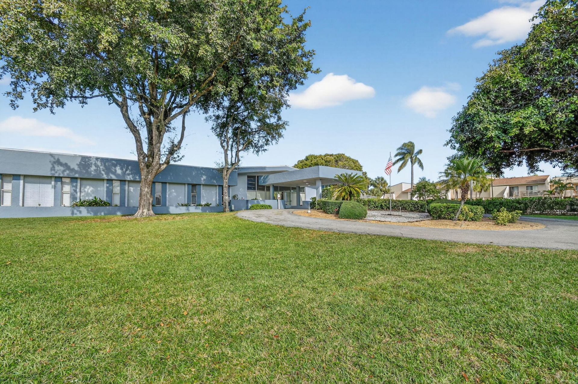 470 Executive Center Drive, Unit 4j, West Palm Beach, FL 33401 Photo