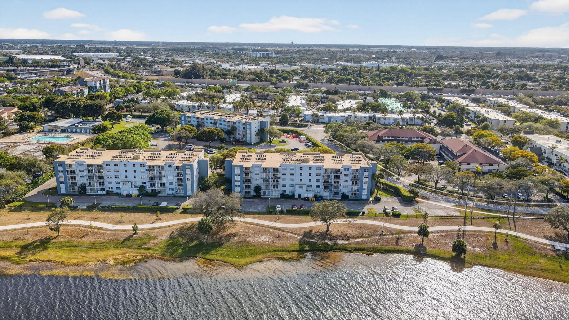 470 Executive Center Drive, Unit 4j, West Palm Beach, FL 33401 Photo