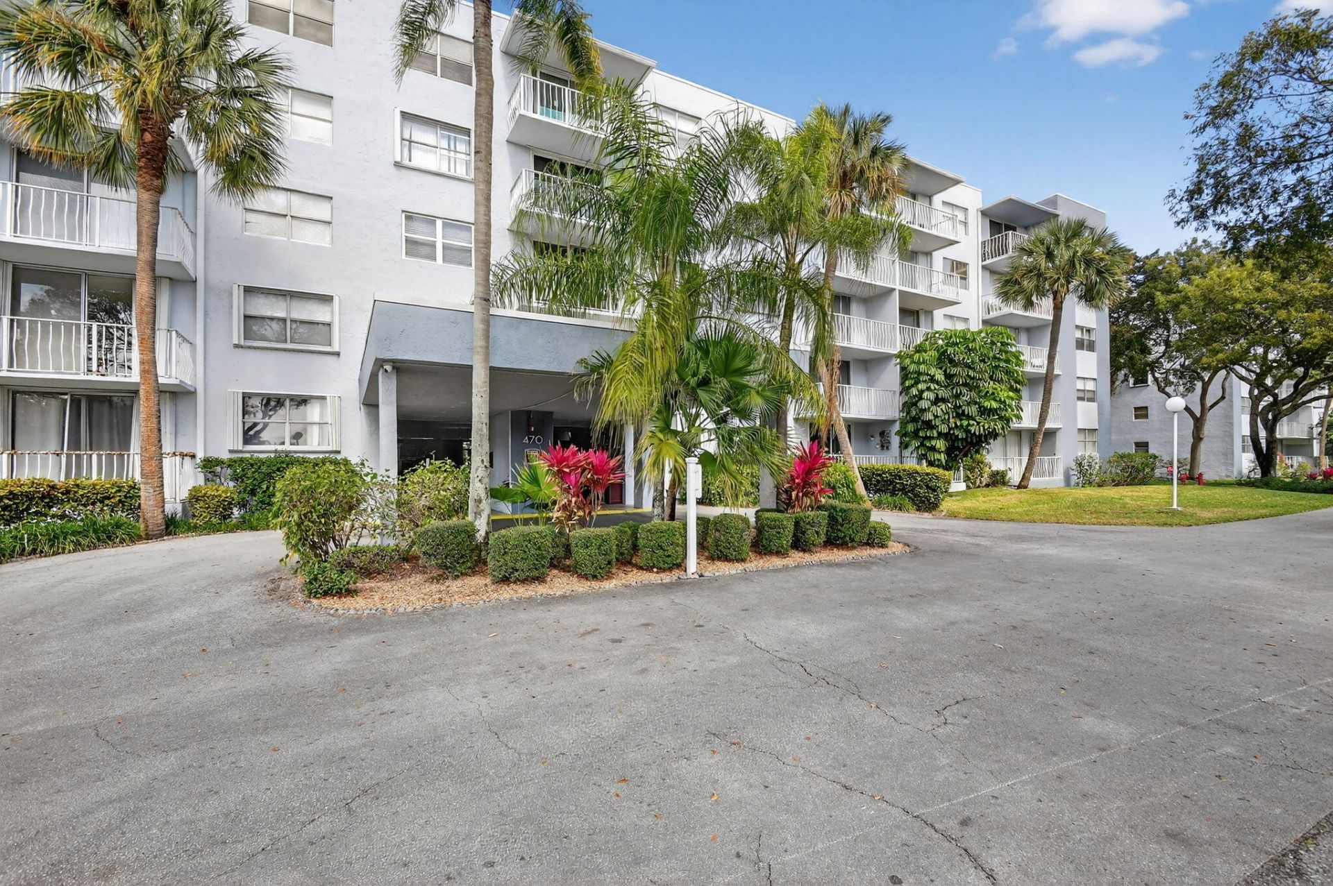 470 Executive Center Drive, Unit 4j, West Palm Beach, FL 33401 Photo