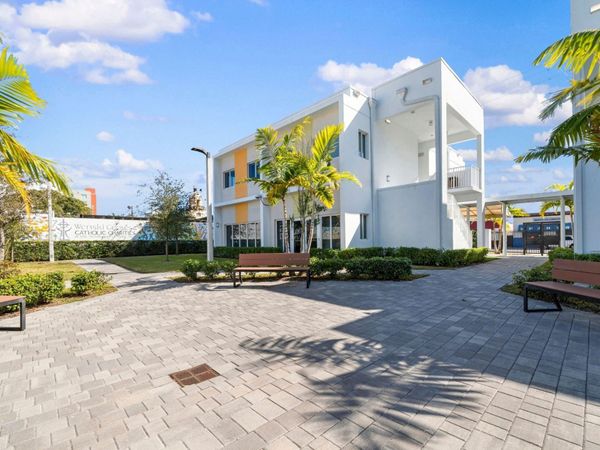 2130 NW 37th Street, Unit 4-102, Miami, FL 33142