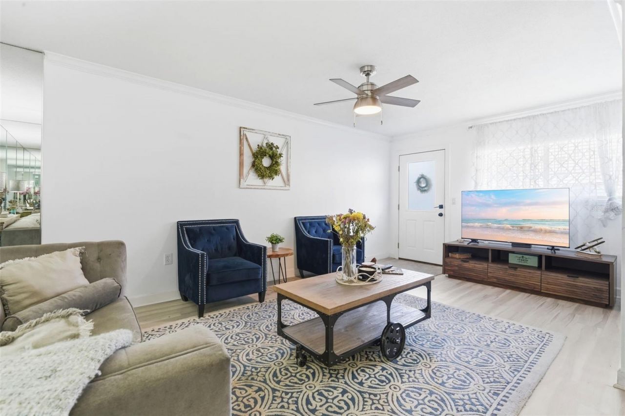 320 Lakeview Street , Unit 123, Orlando, FL 32804 Photo