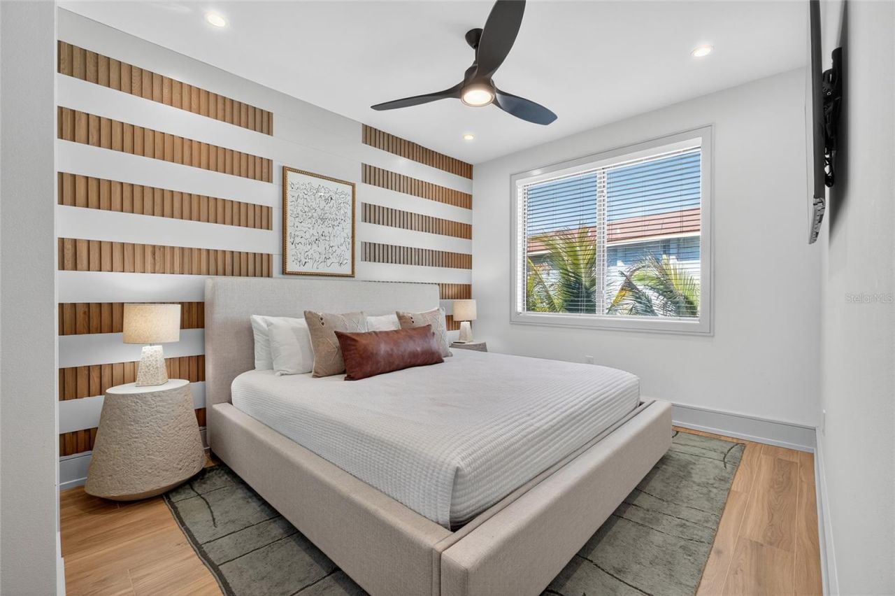 100 12th Street N, Bradenton Beach, FL 34217 Photo