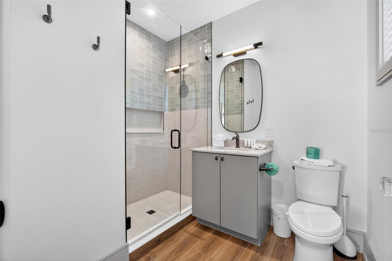 100 12th Street N, Bradenton Beach, FL 34217 Photo