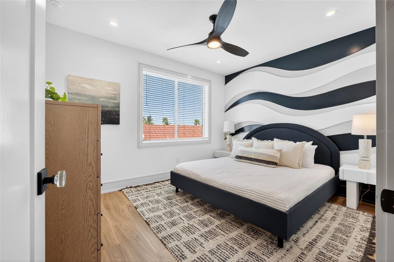 100 12th Street N, Bradenton Beach, FL 34217 Photo