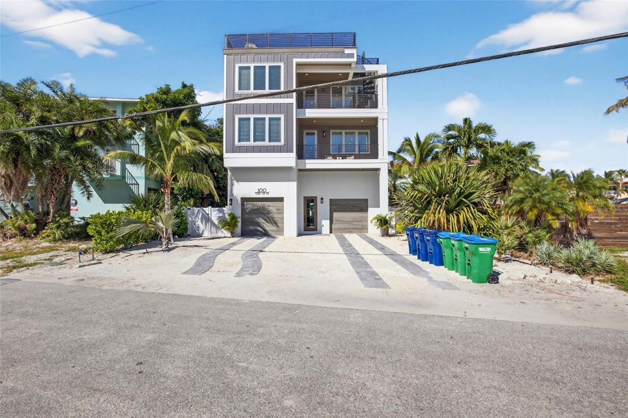 100 12th Street N, Bradenton Beach, FL 34217 Photo