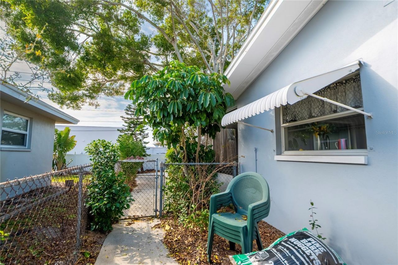 13840 94th Avenue , Seminole, FL 33776 Photo