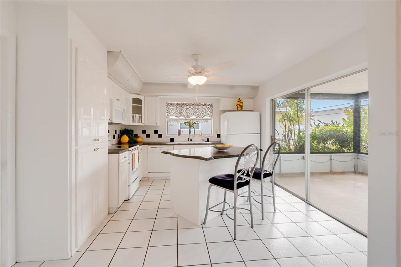 13840 94th Avenue , Seminole, FL 33776 Photo