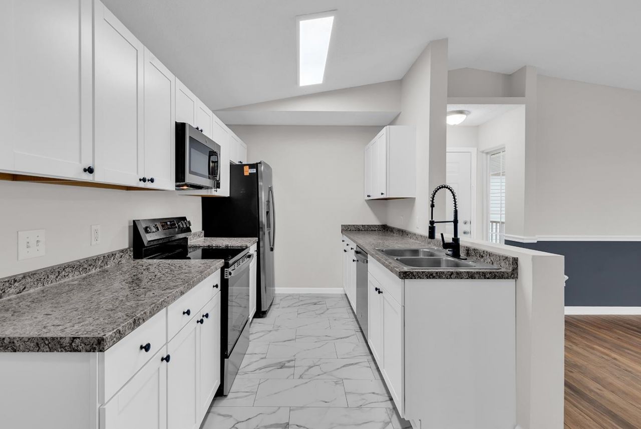 8658 Southbridge Dr.  Photo 5