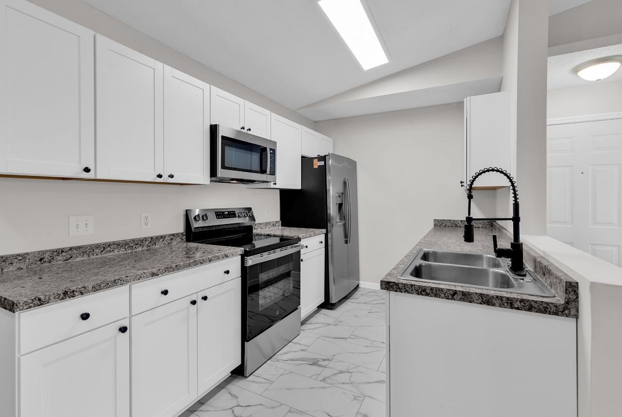 8658 Southbridge Dr.  Photo 6