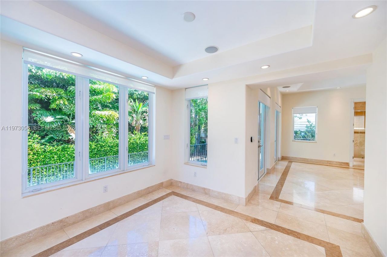 541 S Mashta Dr , Key Biscayne, FL 33149 Photo