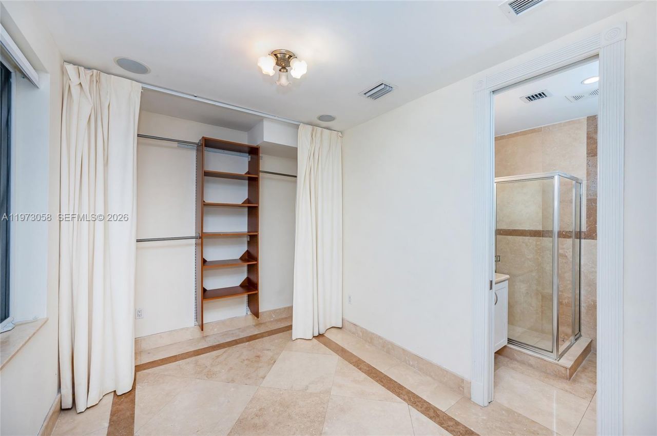 541 S Mashta Dr , Key Biscayne, FL 33149 Photo