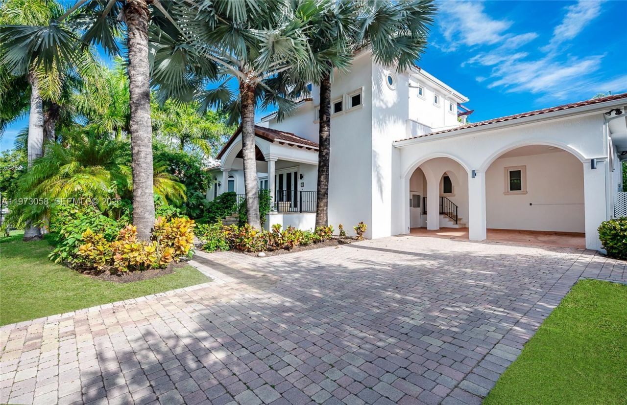 541 S Mashta Dr , Key Biscayne, FL 33149 Photo