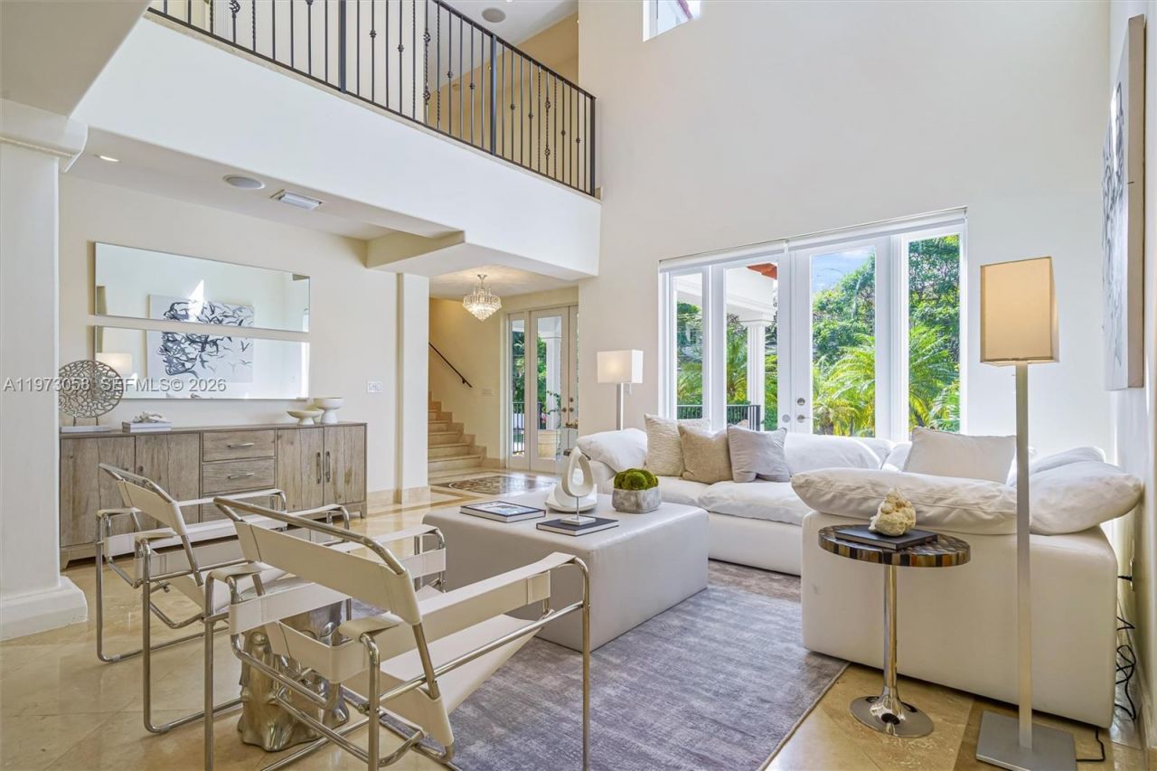 541 S Mashta Dr , Key Biscayne, FL 33149 Photo