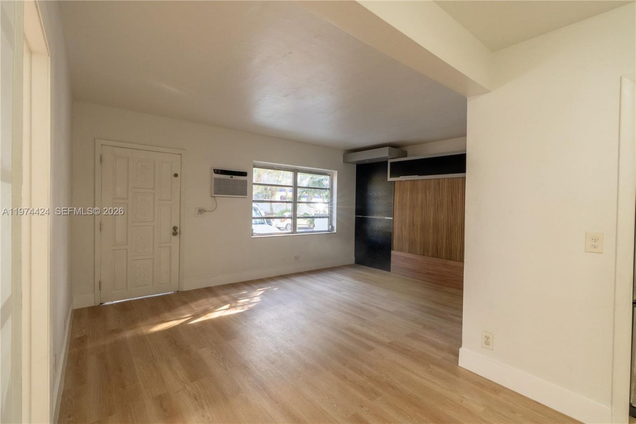 3665 SW 16th St, Unit 3665, Miami, FL 33145 Photo