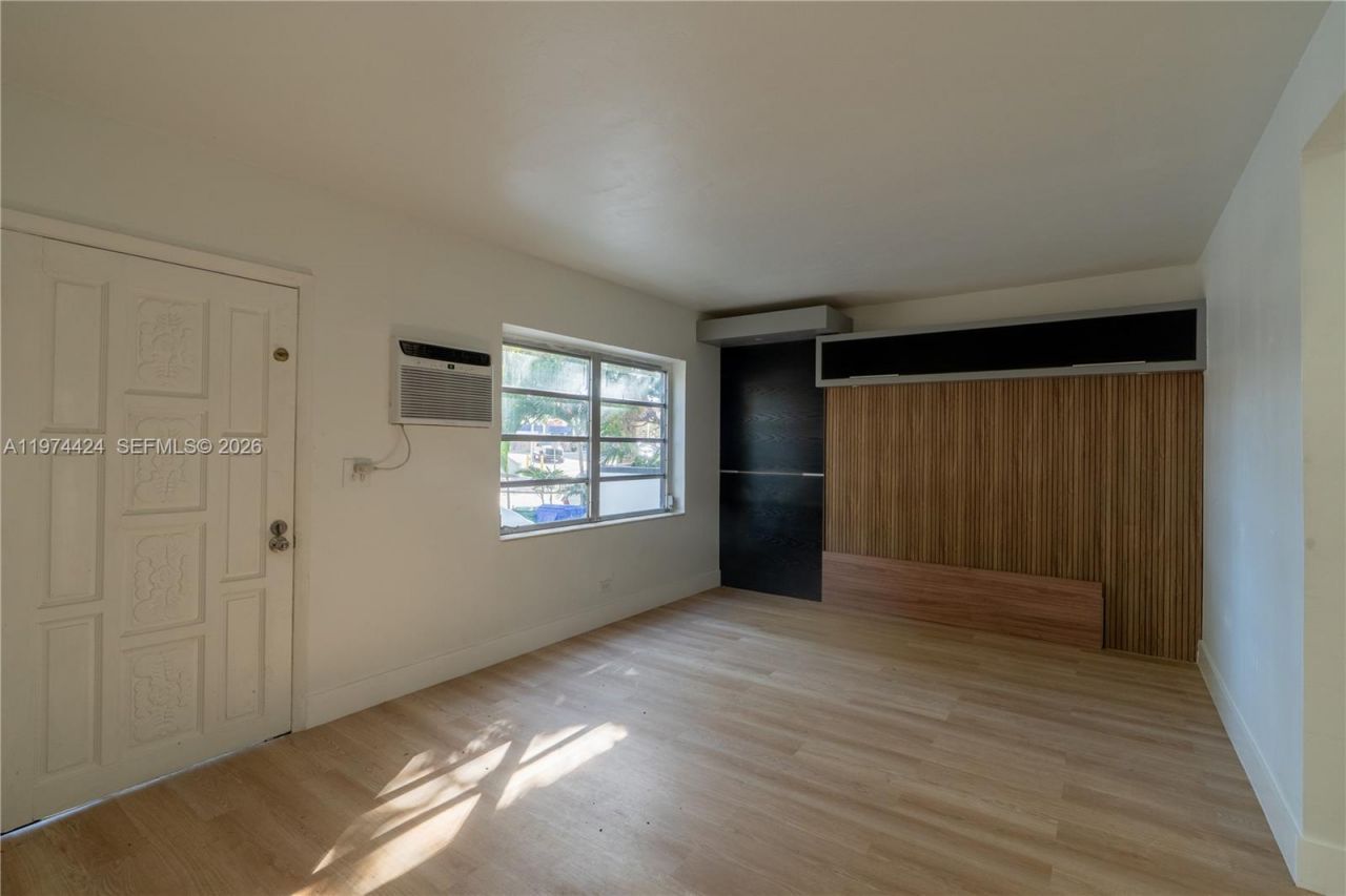 3665 SW 16th St , Unit 3665, Miami, FL 33145 Photo