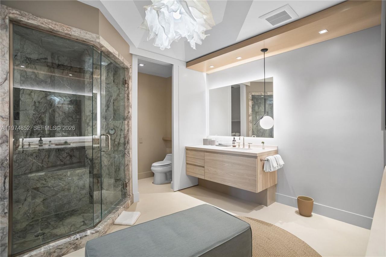 16051 Collins Ave , Unit 3202, Sunny Isles Beach, FL 33160 Photo