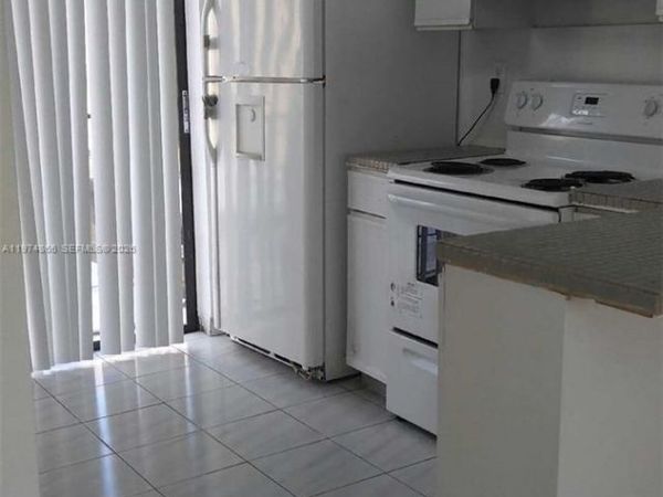2765 W 62nd Pl , Unit 203, Hialeah, FL 33016