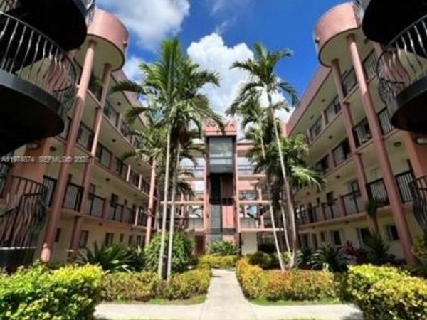5440 W 21st Ct , Unit 103, Hialeah, FL 33016