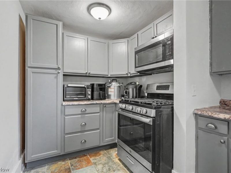 4144 Helena Avenue , Youngstown, OH 44512 Photo 3