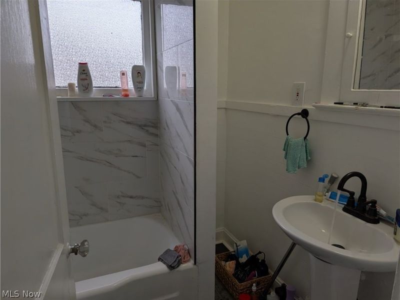 1623 Delmont Avenue , East Cleveland, OH 44112 Photo 10