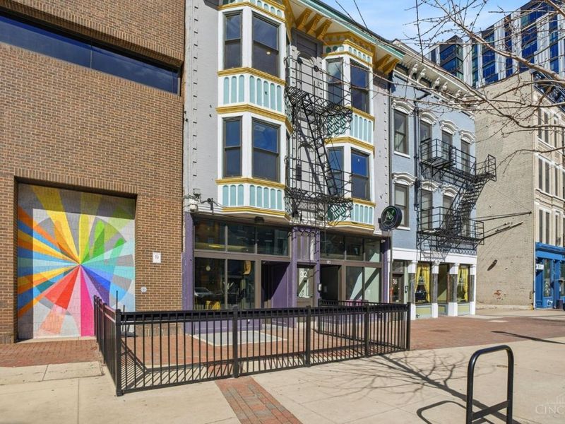 32 E Court Street, Unit 204, Cincinnati, OH 45202 Photo 2