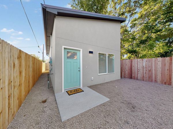 1100a 10th Street SW, Albuquerque, NM 87102