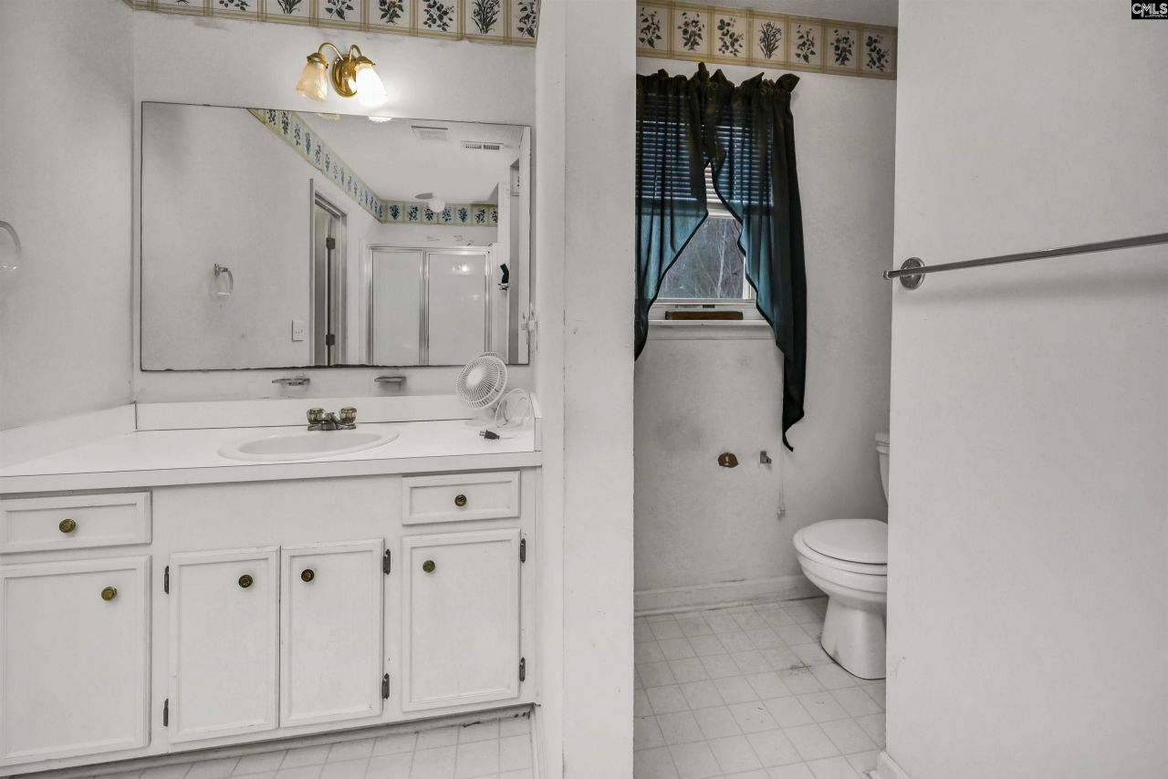 142 Fox Meadow Lane  Photo 13