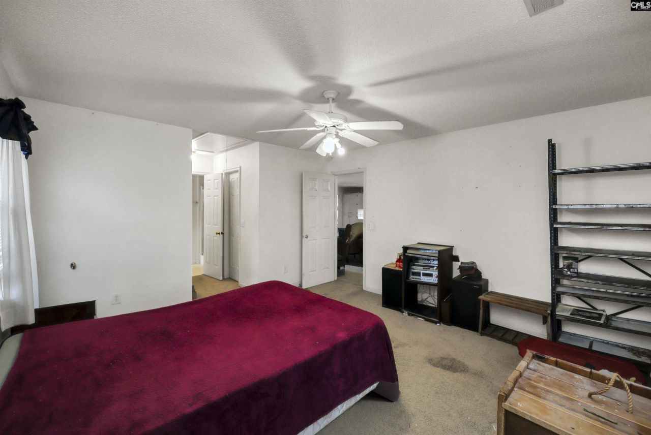 142 Fox Meadow Lane  Photo 16