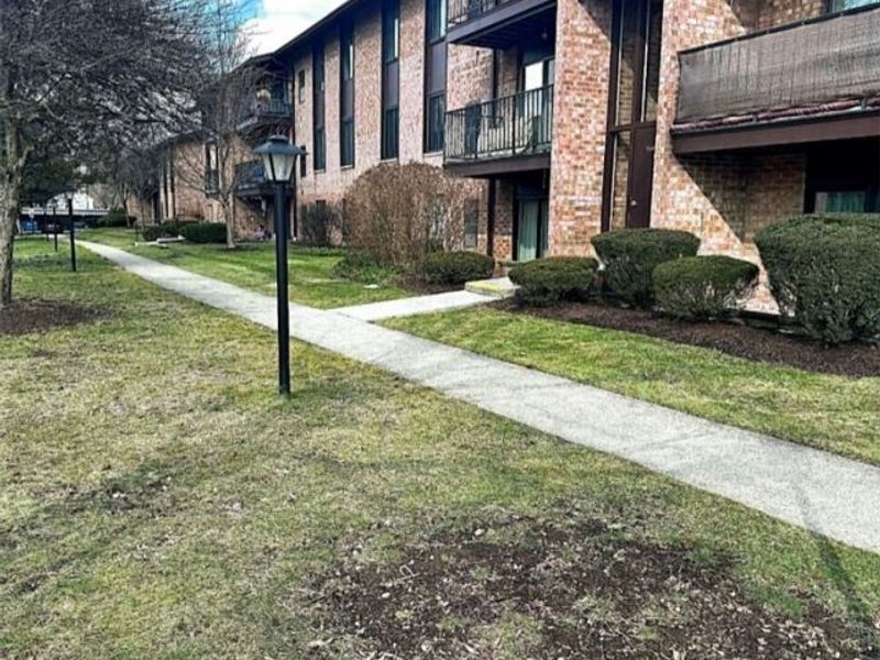 16460 Heather Lane, Middleburg Heights, OH 44130 Photo 1