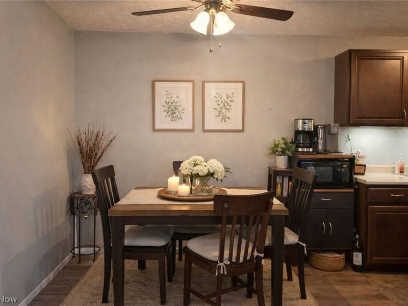 16460 Heather Lane, Middleburg Heights, OH 44130 Photo 6