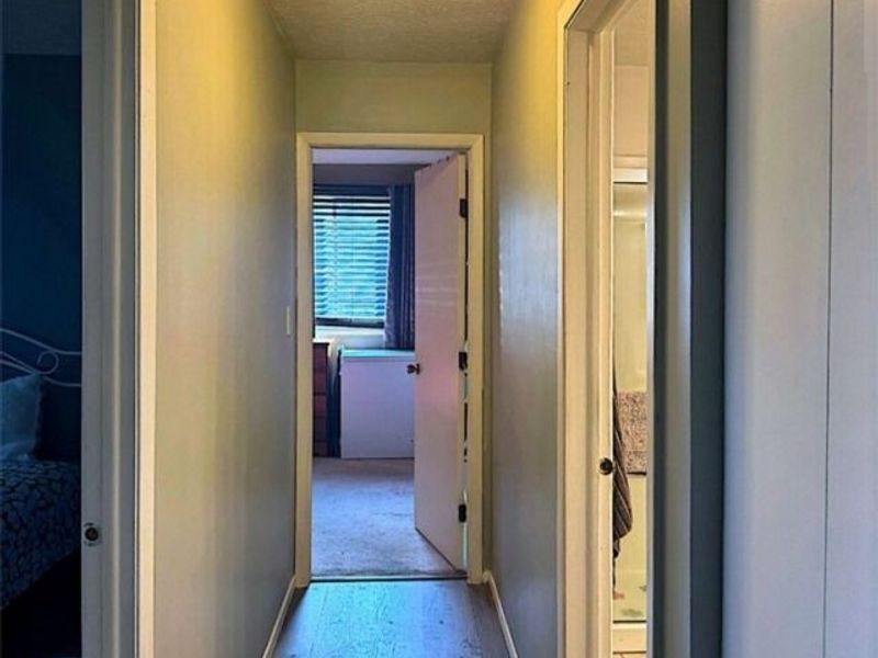 16460 Heather Lane, Middleburg Heights, OH 44130 Photo 8