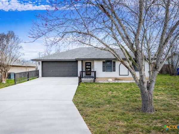 1544 Pams Path , New Braunfels, TX 78130