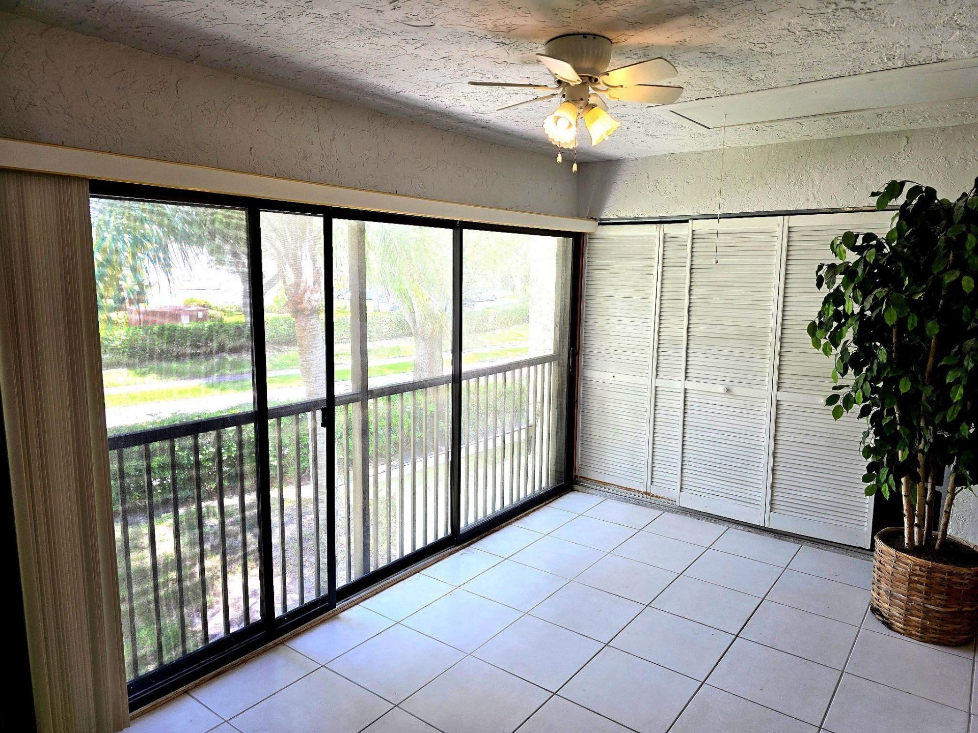 4049 N Carambola Circle, Unit 4049, Pompano Beach, FL 33066 Photo