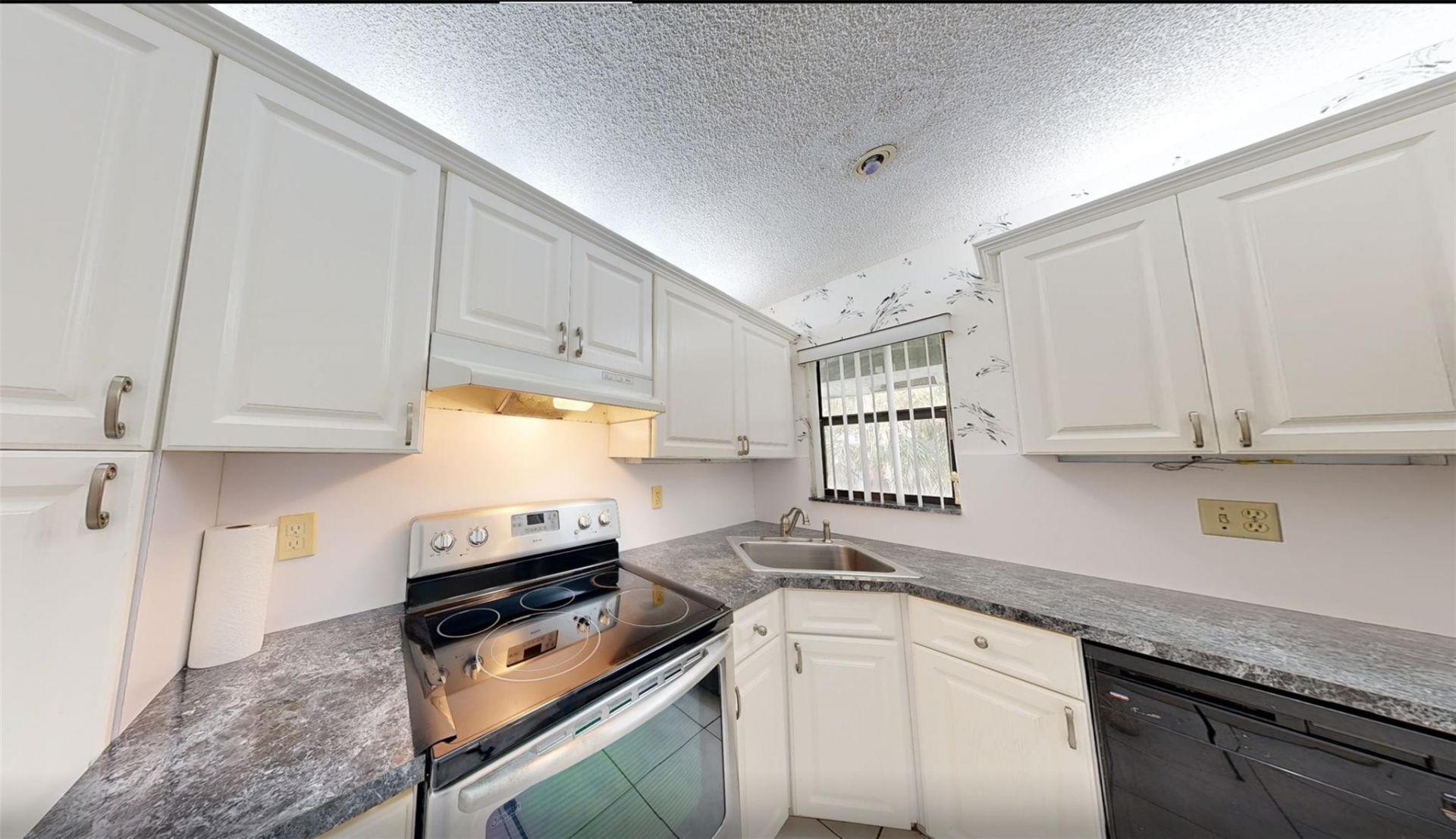 4049 N Carambola Circle, Unit 4049, Pompano Beach, FL 33066 Photo