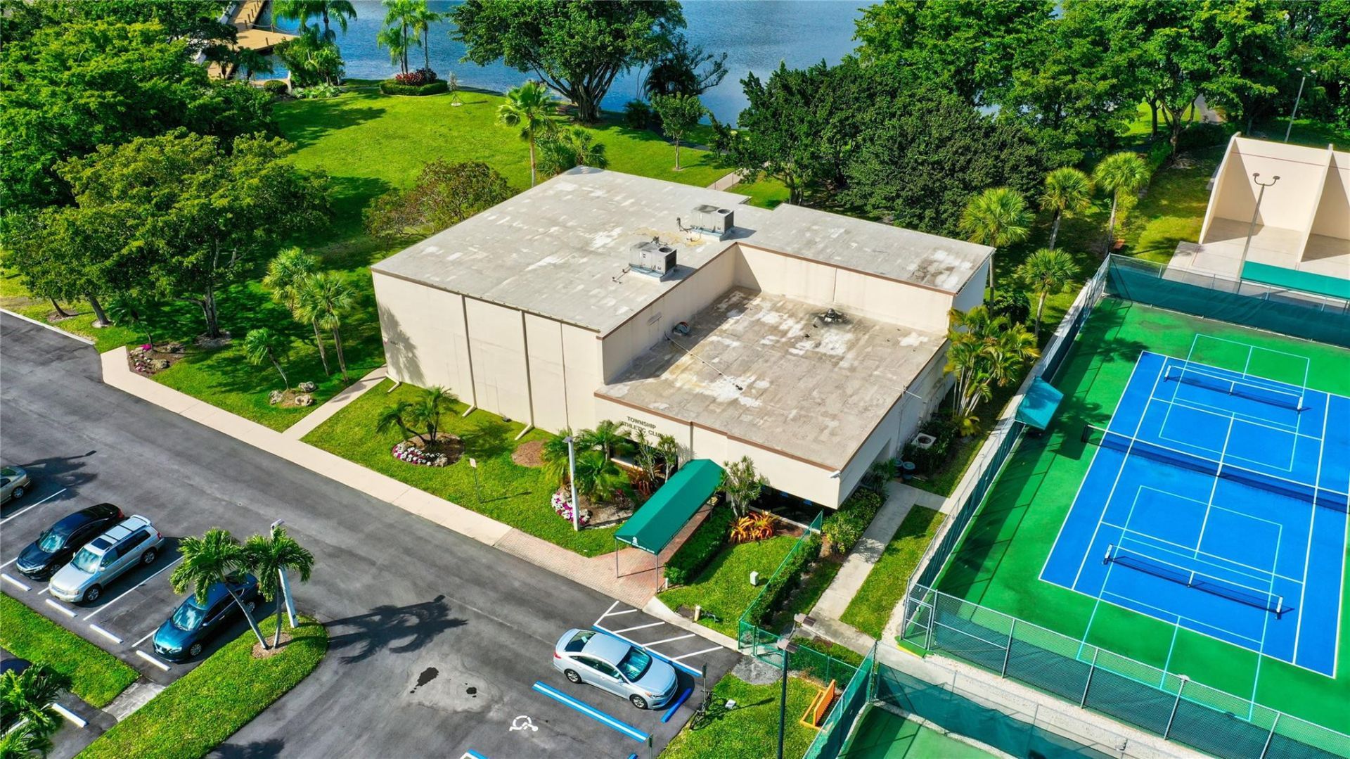 4049 N Carambola Circle, Unit 4049, Pompano Beach, FL 33066 Photo