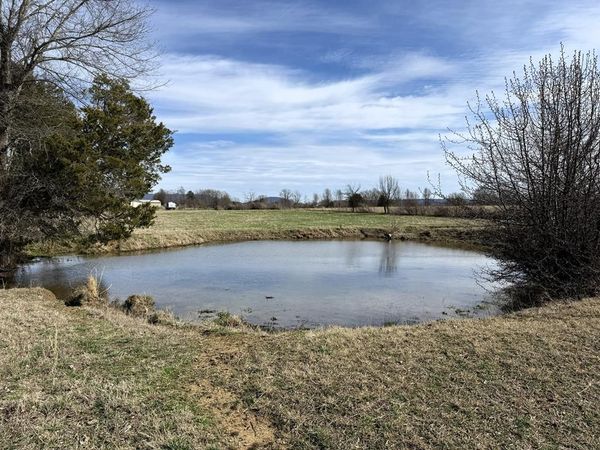 2100 Beacon Light Rd, Morrison, TN 37357