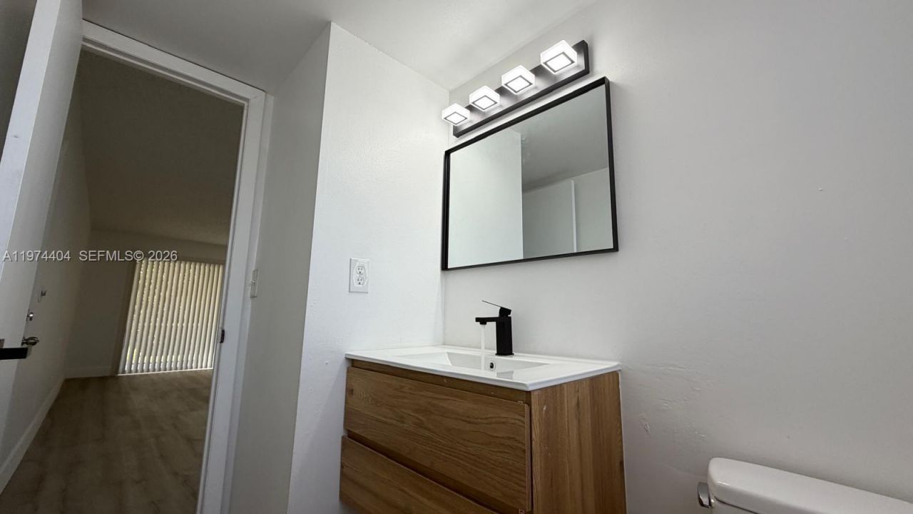 237 Lake Frances Dr, Unit 237, West Palm Beach, FL 33411 Photo