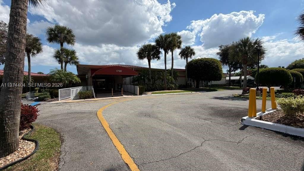 237 Lake Frances Dr, Unit 237, West Palm Beach, FL 33411 Photo