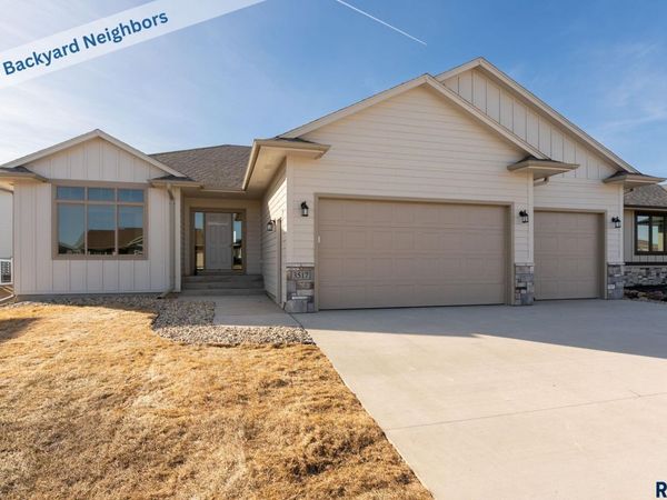 3517 E Sage Grass St, Sioux Falls, SD 57108