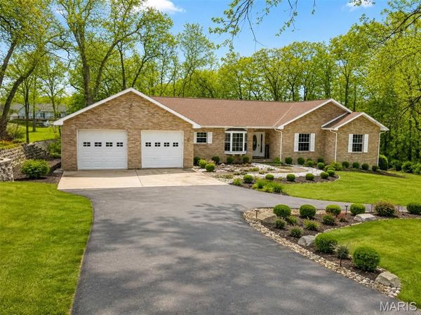 7 Denzel Drive, Greenville, IL 62246