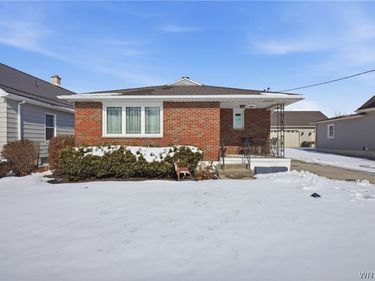 2540 Jerauld Avenue, Niagara Falls, NY 14305