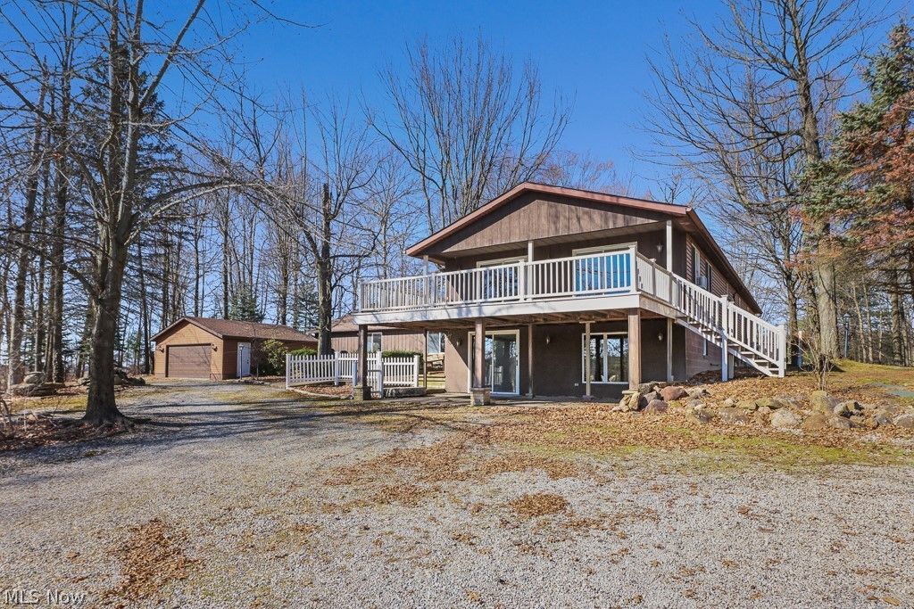 13881 Salem Church Street NE Paris, OH 44669