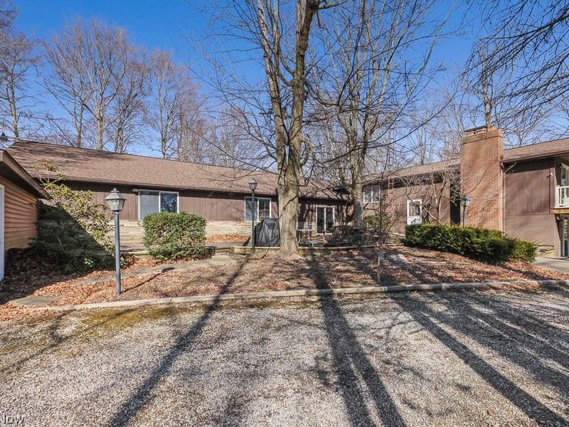 13881 Salem Church Street NE, Paris, OH 44669 Photo 2