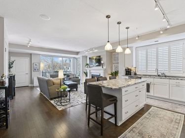 3962 Wooddale Avenue S, Unit 201E, Saint Louis Park, MN 55416