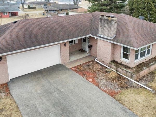 1636 Whitney Boulevard, BELVIDERE, IL 61008