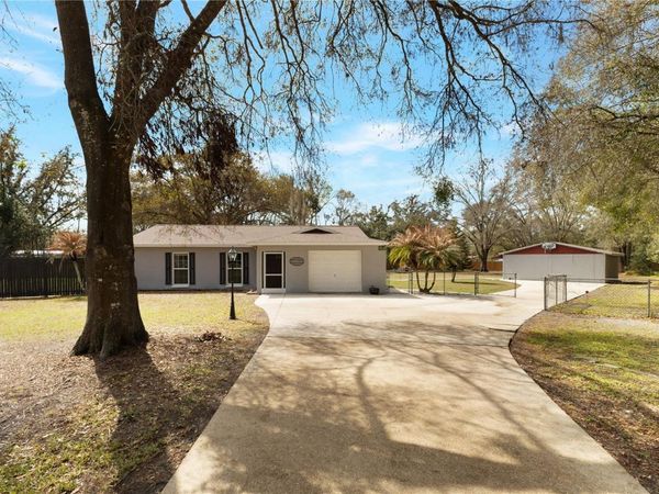 6071 COUNTRY CLUB ROAD , WESLEY CHAPEL, FL 33544