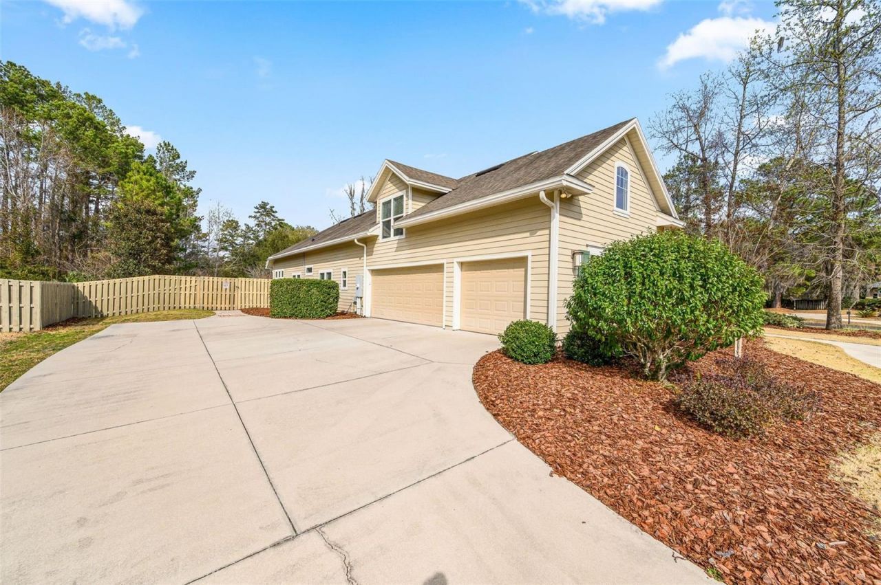 8410 NW 62nd Lane, Gainesville, FL 32653 Photo