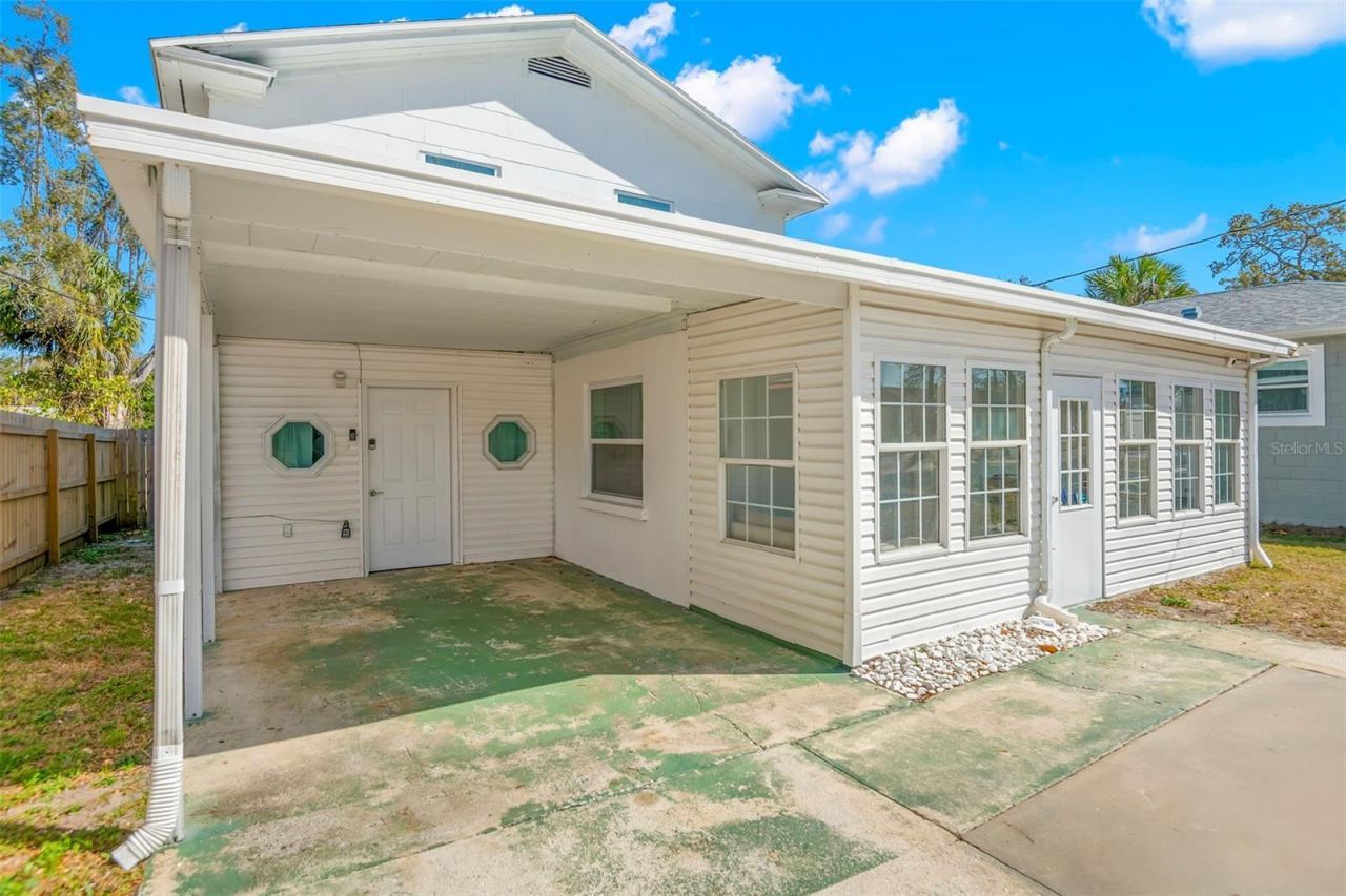 1613 N Martin Luther King Jr Avenue, Clearwater, FL 33755 Photo